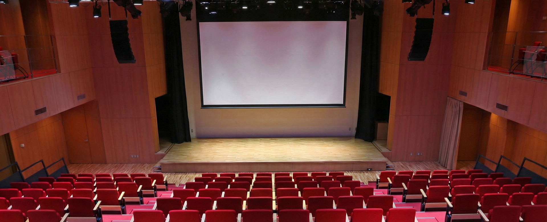 株式会社ジーベック-音響設備導入事例 スカラホール等の音響・映像設備